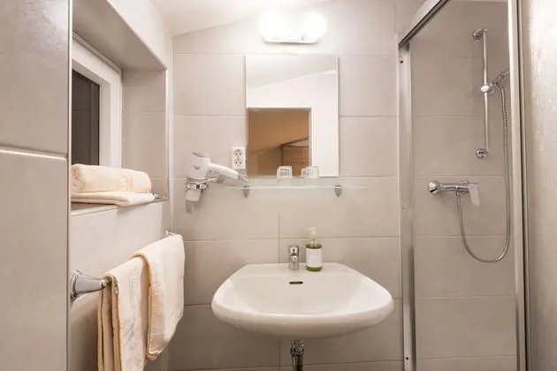 Apart Daire, 2 Yatak Odası, Mutfak