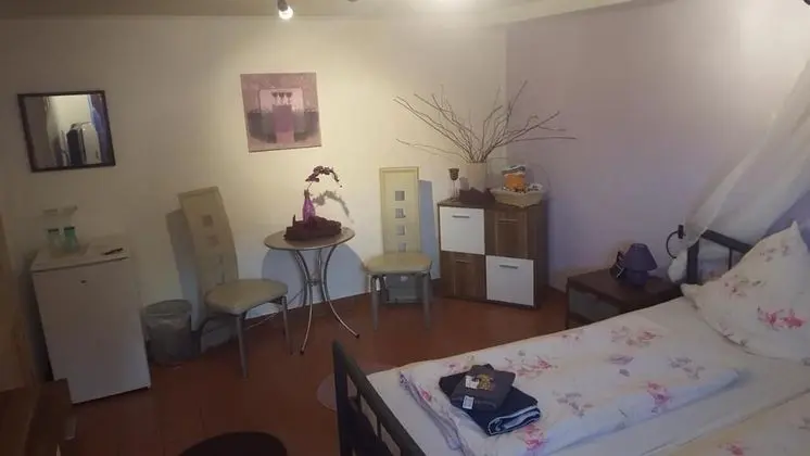 Basic Tek Büyük Yataklı Oda