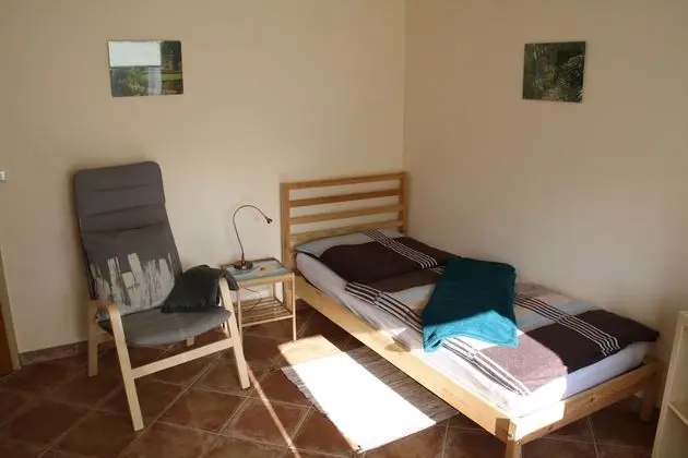 Tek Kişilik Oda, Ortak Banyo (Haus 4)