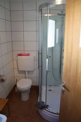 Tek Kişilik Oda, Ortak Banyo (Haus 4)