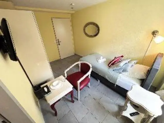 Tek Kişilik Oda