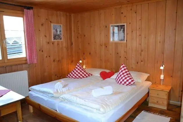 Tek Büyük Yataklı Oda, Ortak Banyo