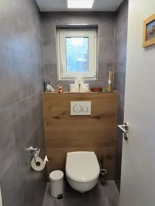 Tek Kişilik Oda, Ortak Banyo