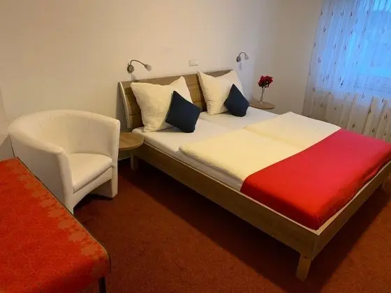 Standard Tek Büyük Yataklı Oda