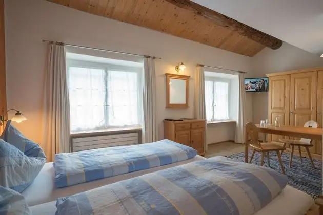 Classic Tek Büyük Yataklı Oda