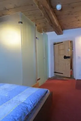 Classic Tek Büyük Yataklı Oda