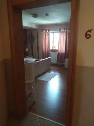 Tek Kişilik Oda, Banyolu/Duşlu, Bahçe Manzaralı (Zimmer Nr. 1&2)