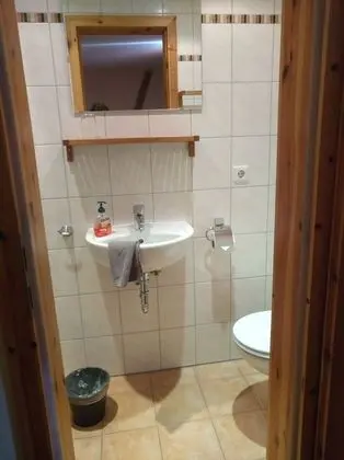 Tek Kişilik Oda, Banyolu/Duşlu, Bahçe Manzaralı (Zimmer Nr. 1&2)