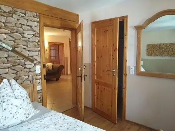 Üç Kişilik Oda, Banyolu/Duşlu (Zimmer Nr. 3&5)