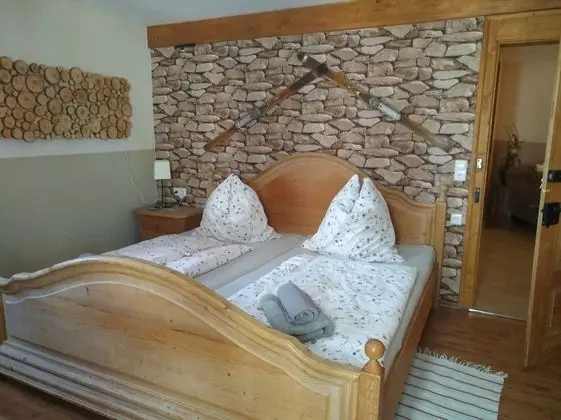 Üç Kişilik Oda, Banyolu/Duşlu (Zimmer Nr. 3&5)