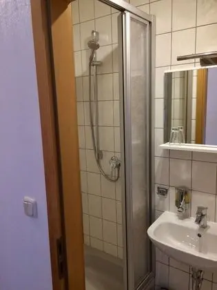 Tek Kişilik Oda, 1 Tek Kişilik Yatak, Sigara İçilmez