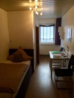 Tek Kişilik Oda, 1 Tek Kişilik Yatak, Sigara İçilmez