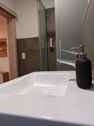 Classic Tek Büyük Yataklı Oda, Banyolu/Duşlu, Avlu Manzaralı (Doppelzimmer Sylt-5-)