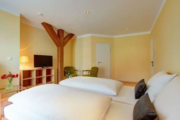 Standard Tek Büyük Yataklı Oda