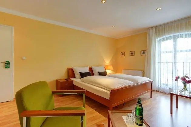 Standard Tek Büyük Yataklı Oda