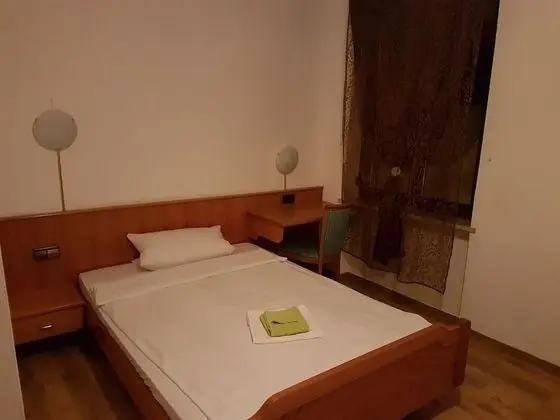 Tek Büyük Yataklı Oda, Buzdolabı