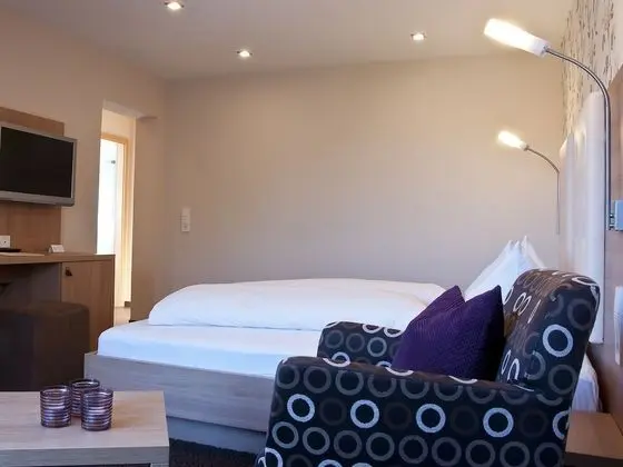 Tek Büyük Yataklı Oda, Banyolu/Duşlu