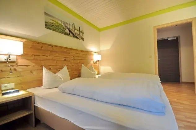 Classic Tek Büyük Yataklı Oda