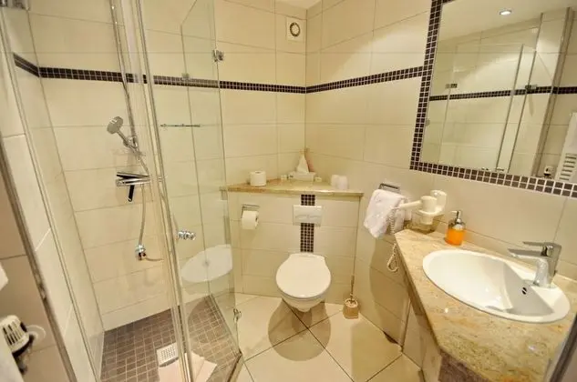 Classic Tek Büyük Yataklı Oda