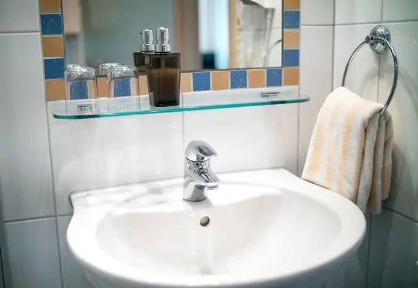 Classic Tek Büyük Yataklı Oda