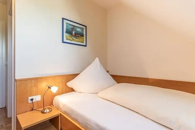 Economy Büyük Yataklı Tek Kişilik Oda