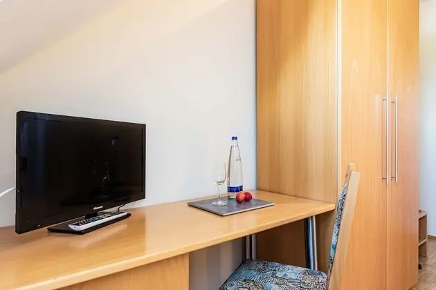 Economy Büyük Yataklı Tek Kişilik Oda