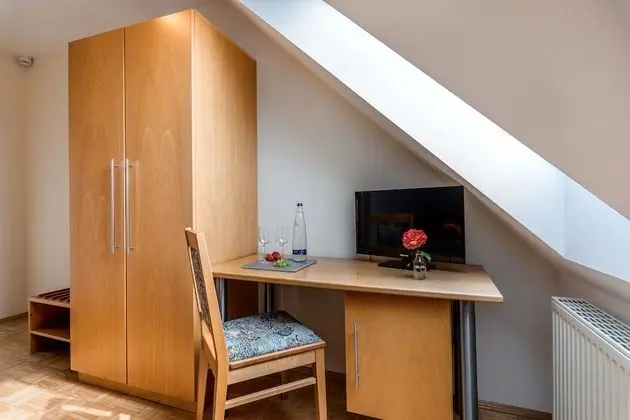 Economy Tek Büyük veya İki Ayrı Yataklı Oda