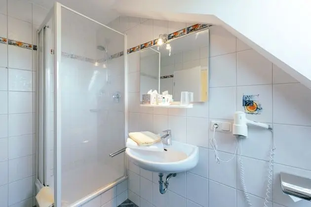 Economy Tek Büyük veya İki Ayrı Yataklı Oda