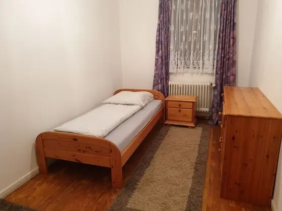 Tek Kişilik Oda, Ortak Banyo