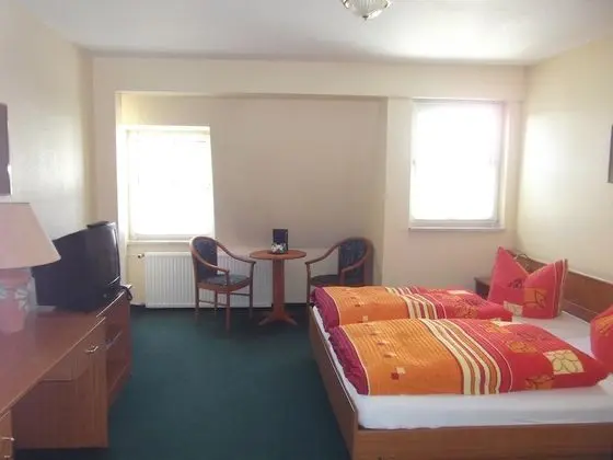 Tek Büyük Yataklı Oda