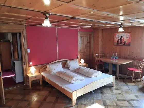 Basic Dört Kişilik Oda, Ortak Banyo, Dağ Manzaralı