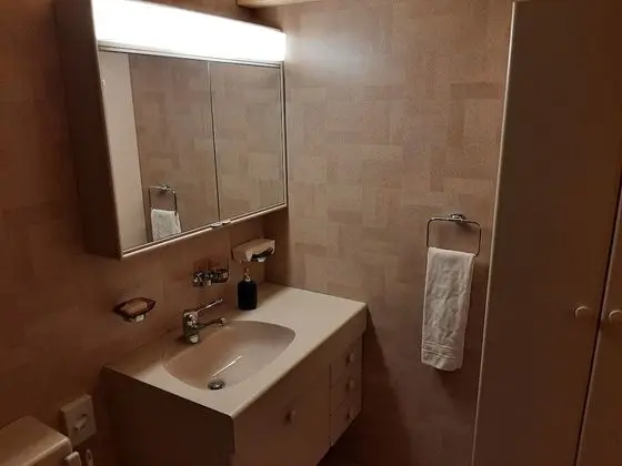 Basic Dört Kişilik Oda, Ortak Banyo, Dağ Manzaralı