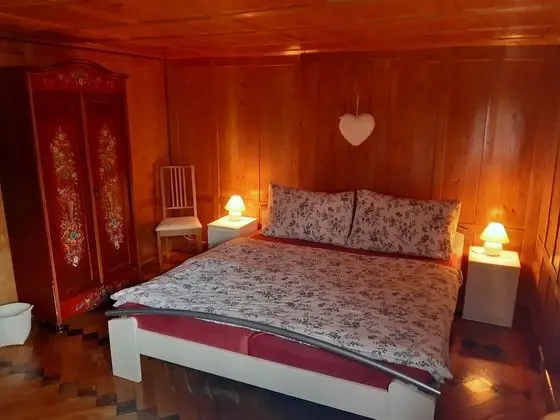 Basic Tek Büyük Yataklı Oda, Ortak Banyo, Dağ Manzaralı