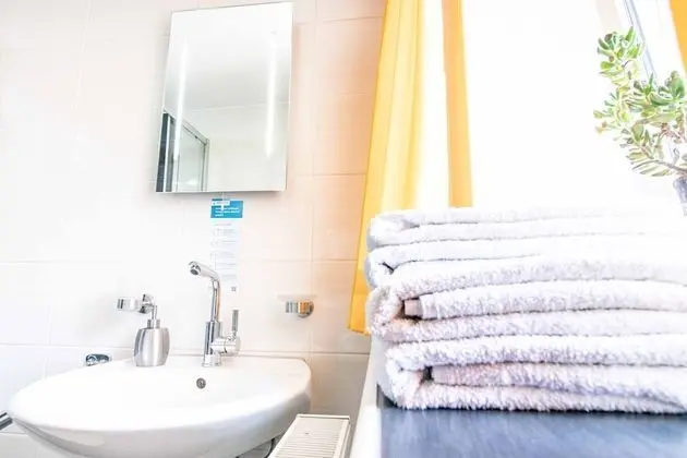 Standard Tek Büyük Yataklı Oda, Özel Banyo (2BZ)