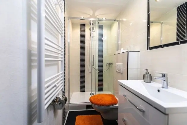 Üç Kişilik Oda, Özel Banyo (3BZVT)