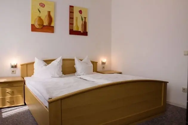 Basic Tek Büyük Yataklı Oda