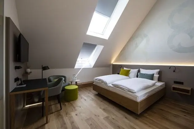 Comfort Tek Büyük Yataklı Oda