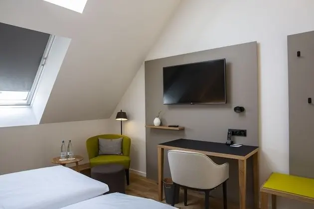 Comfort Tek Büyük Yataklı Oda