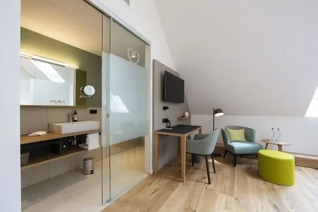 Comfort Tek Büyük Yataklı Oda