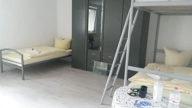 Dört Kişilik Oda, Ortak Banyo