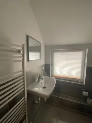 Dört Kişilik Oda, Ortak Banyo