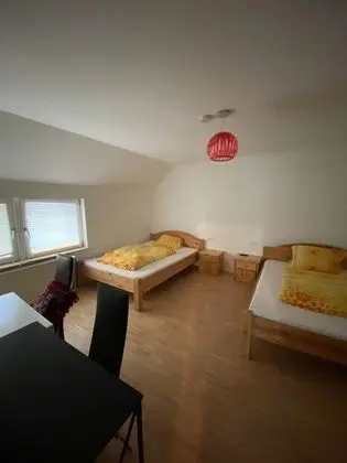 Tek Büyük veya İki Ayrı Yataklı Oda
