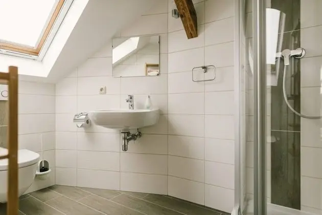 Tek Büyük Yataklı Oda, 1 Çift Kişilik Yatak