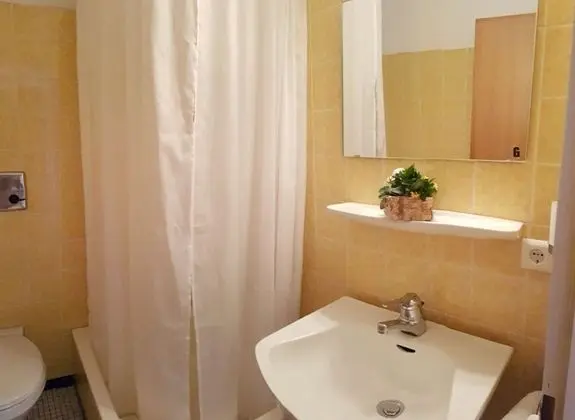 Tek Büyük Yataklı Oda (Room 5)