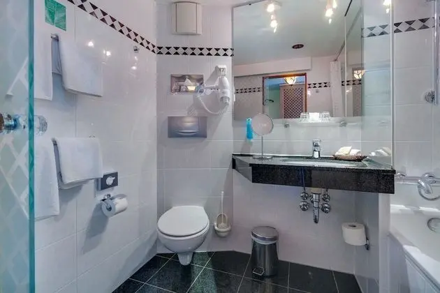 Comfort Tek Büyük Yataklı Oda