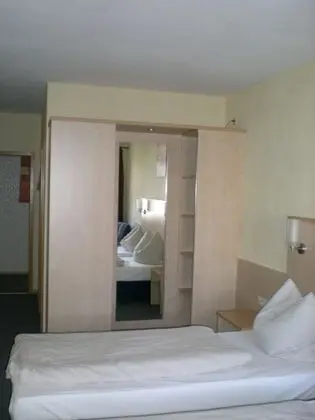 Tek Büyük veya İki Ayrı Yataklı Oda, Özel Banyo