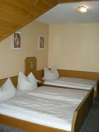 Üç Kişilik Oda, Özel Banyo