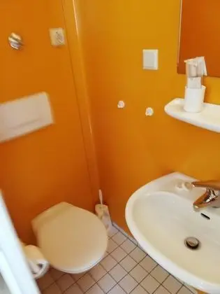 Tek Büyük Yataklı Oda (3)
