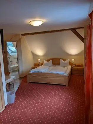 Tek Büyük Yataklı Oda