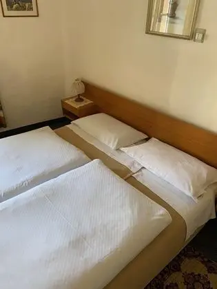Economy Üç Kişilik Oda